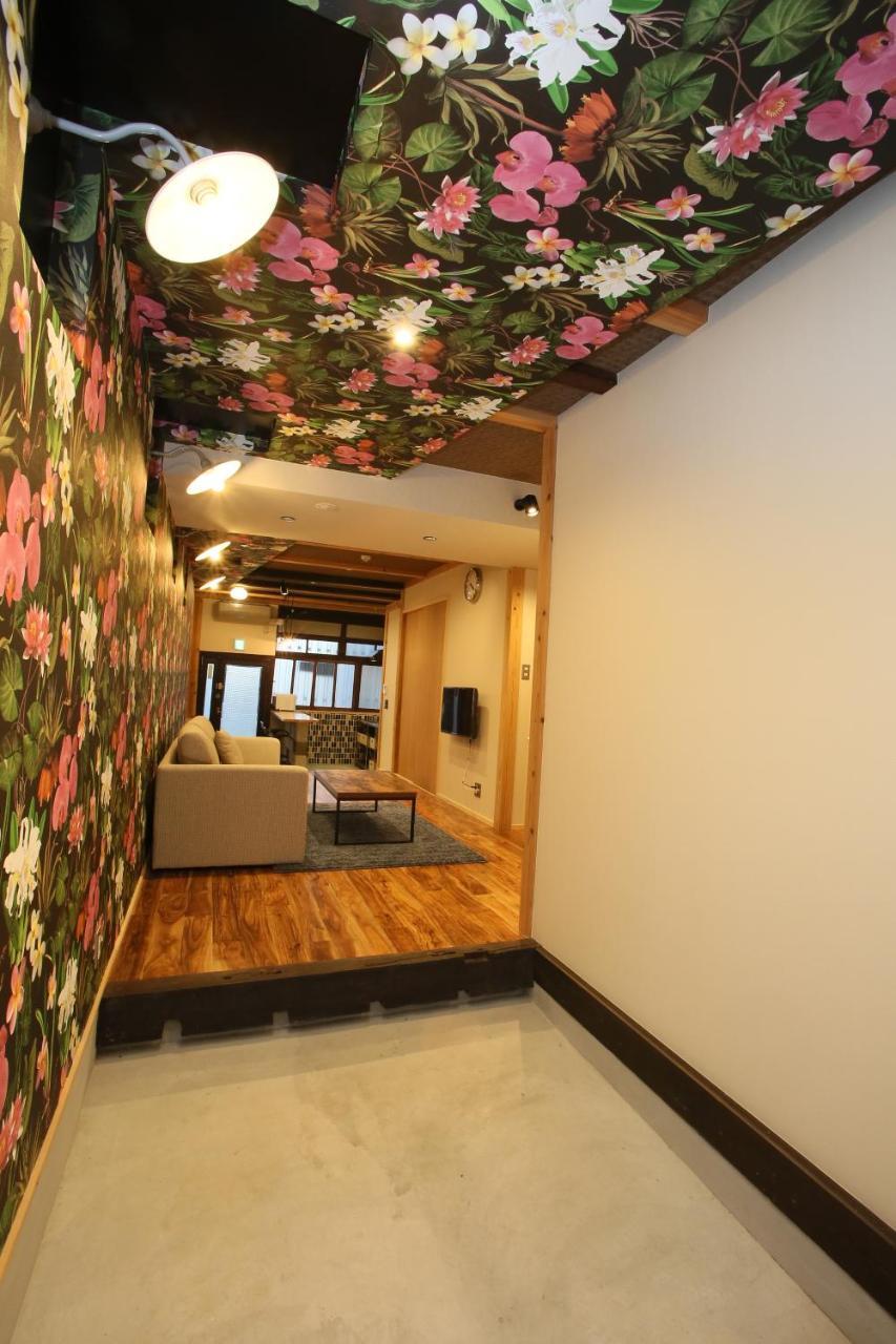 The Wonder At Stay-Machiya Karahori- Osaka Bagian luar foto